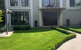 Vilă Individuala spațioasă | Locație premium - Poză 1