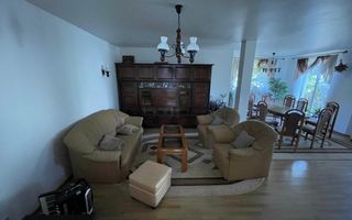 Casă cu etaj |teren generos| garaj dublu și seră | Oportunitate unică! - Poză 8