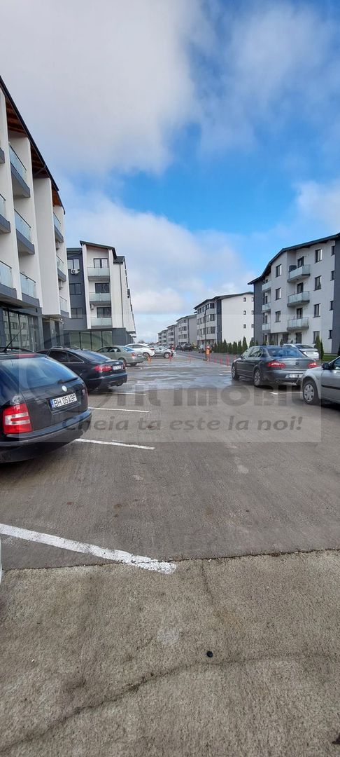 APRTAMENT 2 CAM DECOMANDAT CAPAT CUG VALEA  ADANCA FINALIZAT INTABULAT - Poză 1