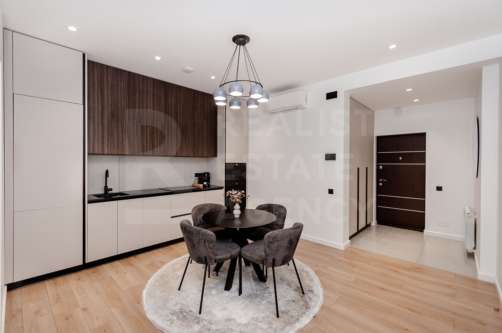 Chirie, apartament, 2 camere, str. Mitropolit  Varlaam, Centru - Poză 5