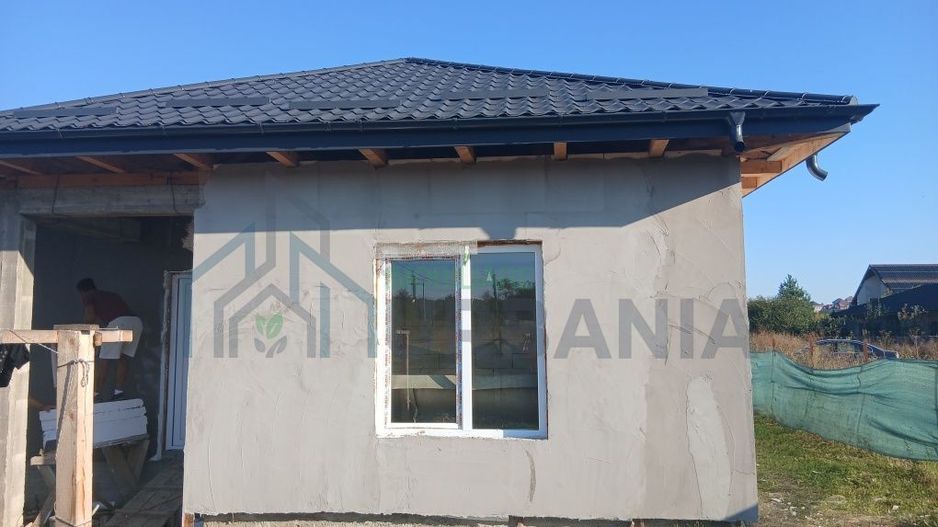 Casă de vânzare în comuna Ciurea – 135 mp cu teren de 450 mp - Poză 2