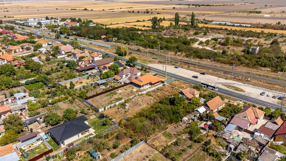 Teren intravilan 1080 mp de vânzare în centrul Sofronea Arad - Poză 7