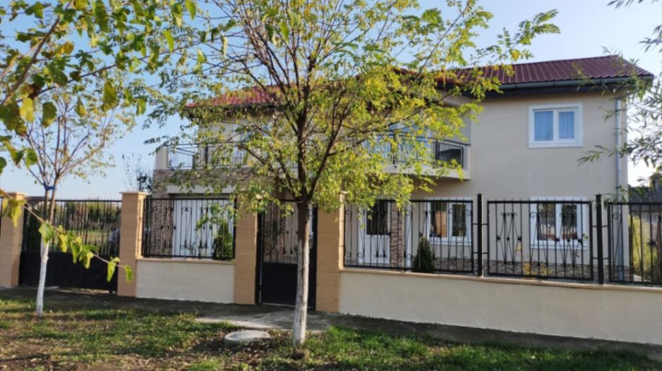 Casa Individuala Becicherecu Mic,P+E,5 Camere,2 Bai,Garaj,Partial Mobilata - Poză 1
