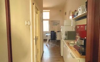 Ap 2 cam, 62 mp –ultracentral(str Aurel Lazar), lângă pietonala Oradea - Poză 4