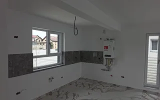 Casa 4 camere Crevedia - Poză 13