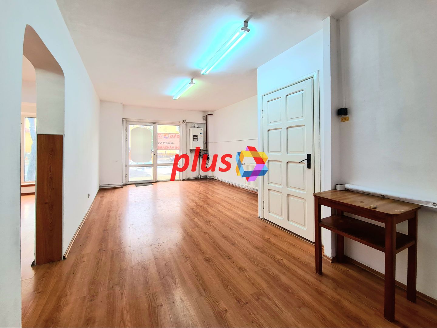 Spatiu comercial de vânzare cu vad Brașov - 57 mp # plus-imo.ro - Poză 3