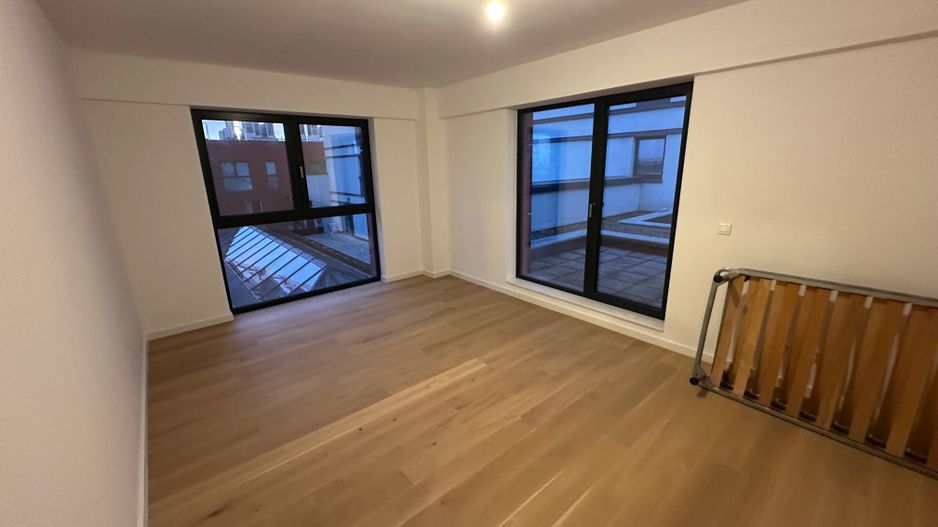 Apartament deosebit pe 2 etaje - Poză 15