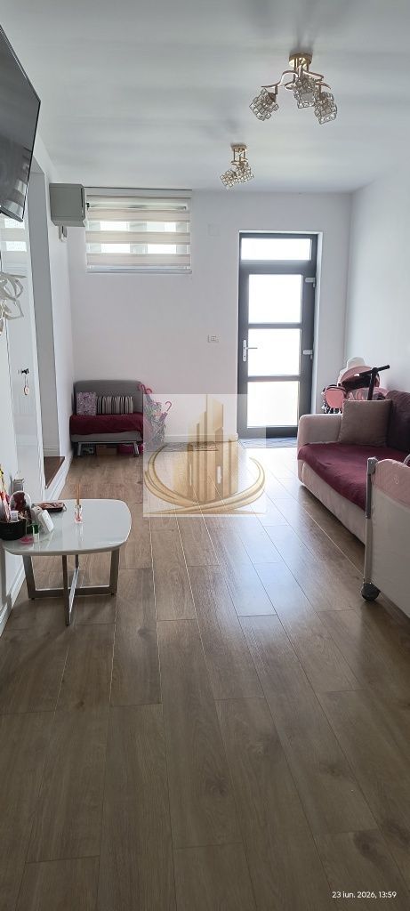 Casă înșiruită, 3 cam, 2 bai 80mp | Zona Cora Dumbrăvița | - Poză 3