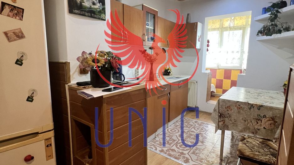 3 decomandate mobilat si utilat Lapus Arges - Poză 3