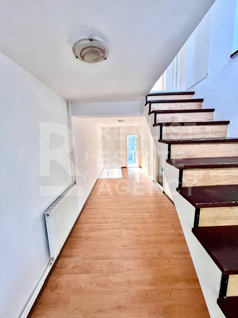 Vânzare duplex, 5 camere, zona Lipovei - Poză 3