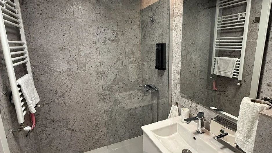 Închiriere Apartament Studio Loft Premium, prima închiriere, 2 băi, bloc nou ✨ - Poză 4