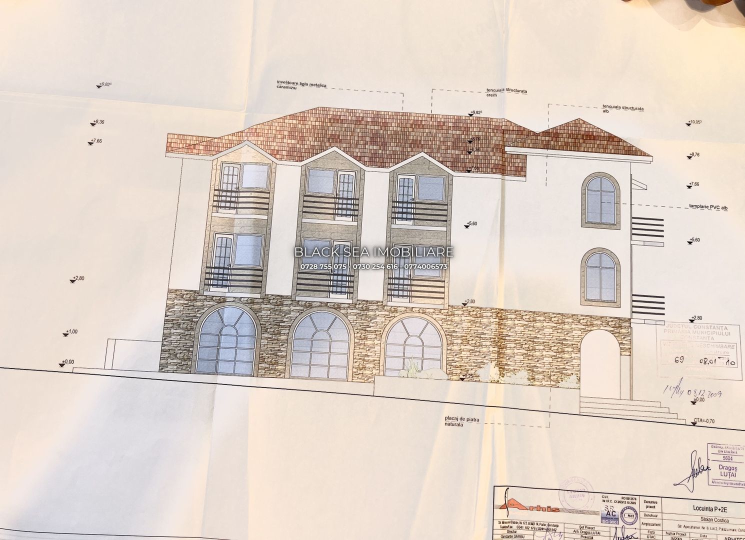 Vila P+2 E De vanzare!!! 14 Camere, 12 dormitoare l zona Palazu Mare - Poză 6