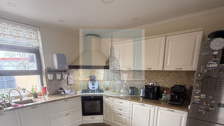 COMISION 0% Casa/Villa 9 camere, singur in curte-zona Tractorul/Brasov - Poză 17