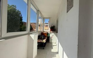 Apartament 3 Camere Decomandat, Etaj 1, Tractorul - Poză 4