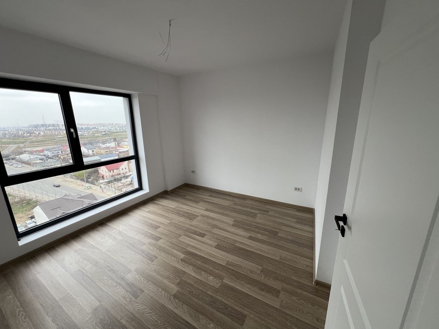 Ultimul Apartament in faza 1 disponibil pt mutare - Poză 9