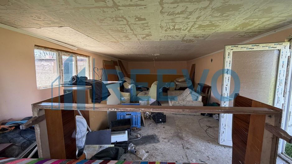 Casă Sat. Drăgești, Comuna Dămienști - Poză 19