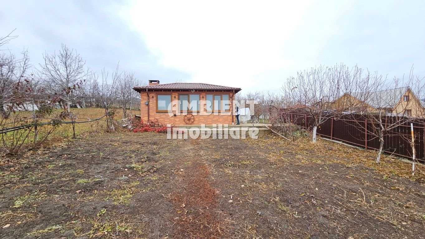 TEREN INTRAVILAN 1.000 mp, zona GURA BUSTEI - Poză 1