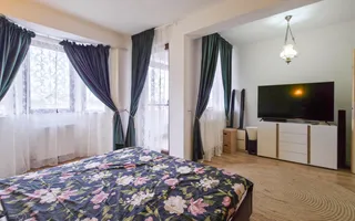 Casă 11 camere cu livadă | Dragomirești-Deal | De Închiriat - Poză 19