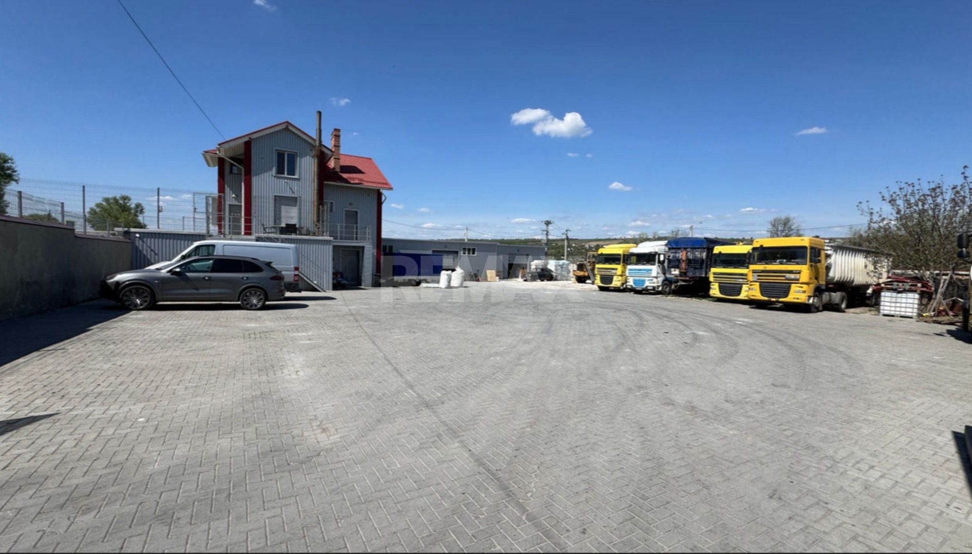 De Vânzare Clădire comercială cu depozit și parcare tiruri. 17 ari. - Poză 4