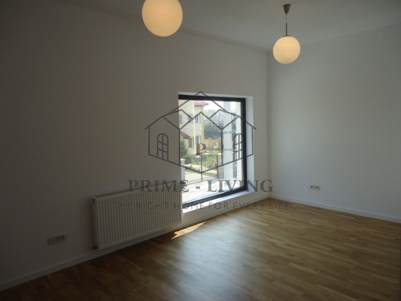 VILA CU 5 DORMITOARE SI PISCINA PRIVATA LA INCHIRIERE IN IANCU NICOLAE - Poză 8