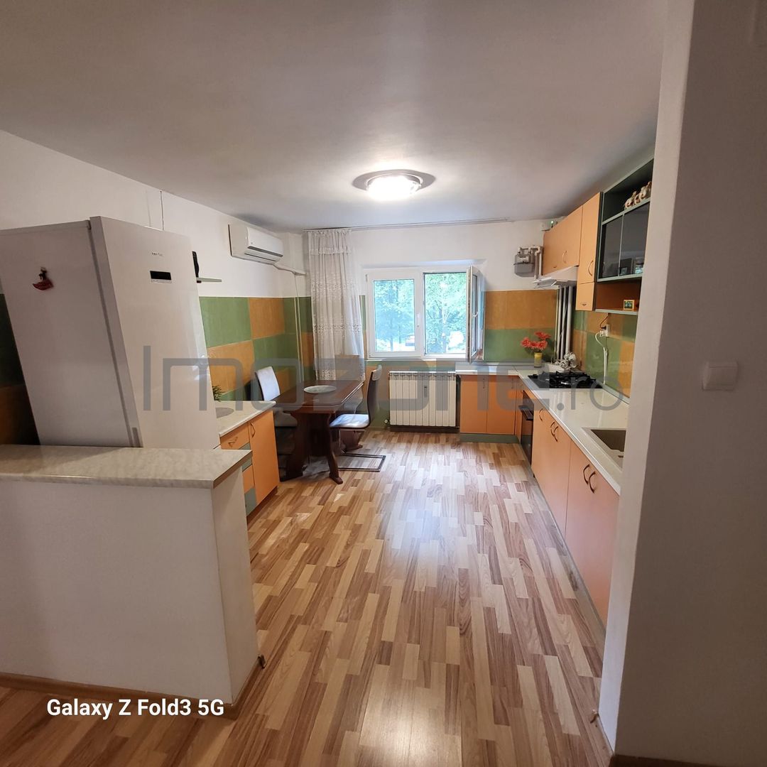 De inchiriat, 2 camere, bucatarie inchisa, mobilat- utilat, Metrou Favorit - Poză 5