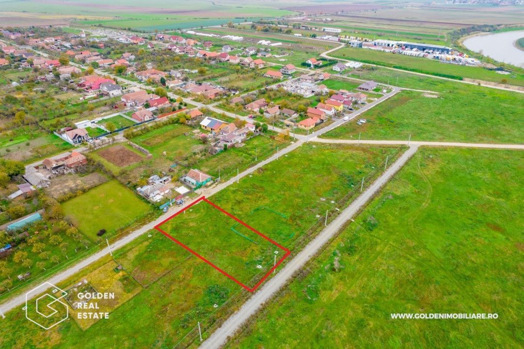 Teren intravilan, localitatea Cicir, 900 mp - Poză 1