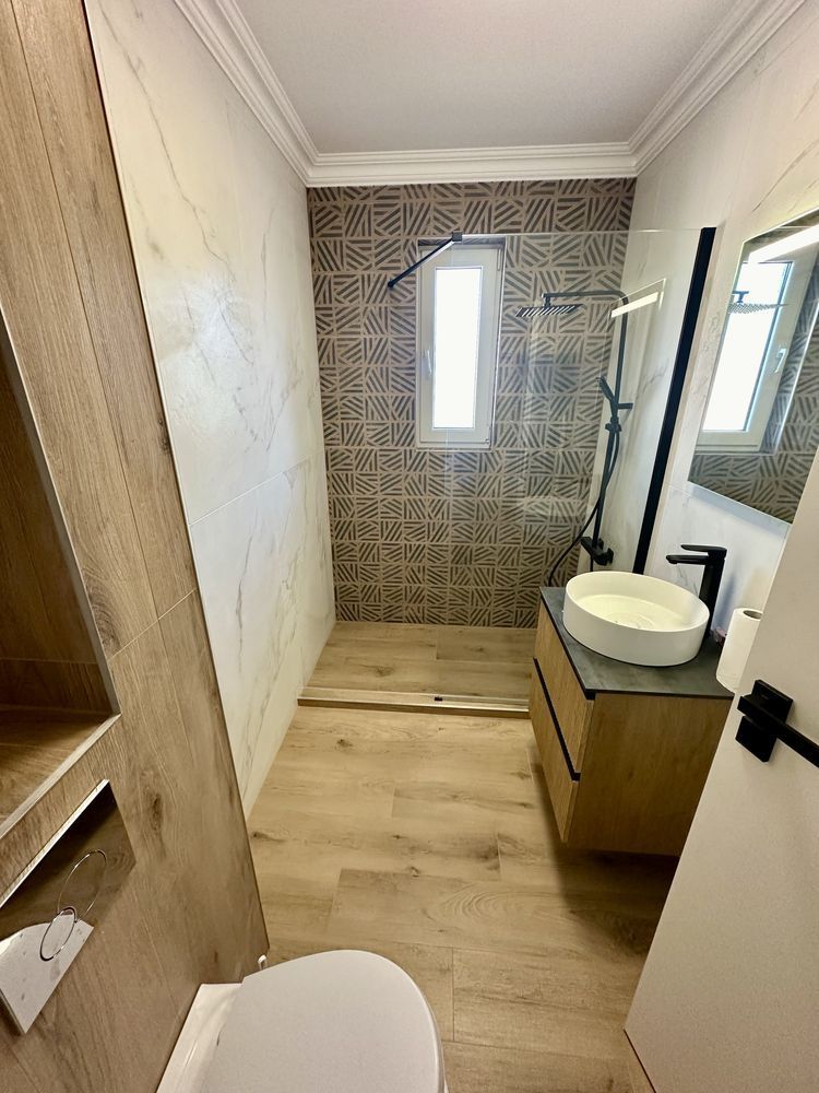 Apartament de vanzare 3 camere decomanda, balcon, parcare - Poză 6