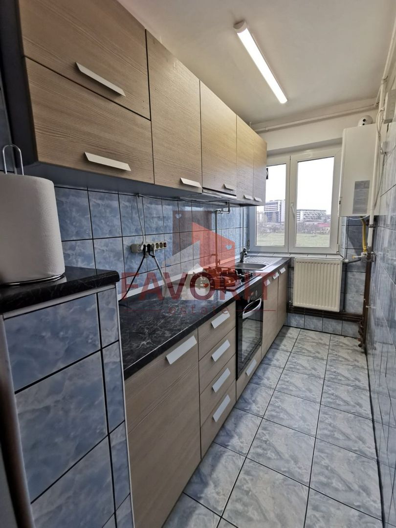 3 camere | centrala proprie | mobilat si utilat | balcon | zona excelenta | - Poză 7