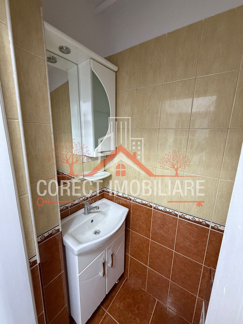 🏡 Apartament de închiriat  cu 3 camere– Str.Andrei Mureșanu – 400€ - Poză 9