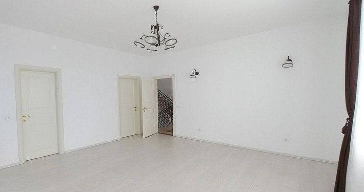 Propunem spre inchiriere vila 6 camere zona Pipera - Poză 8