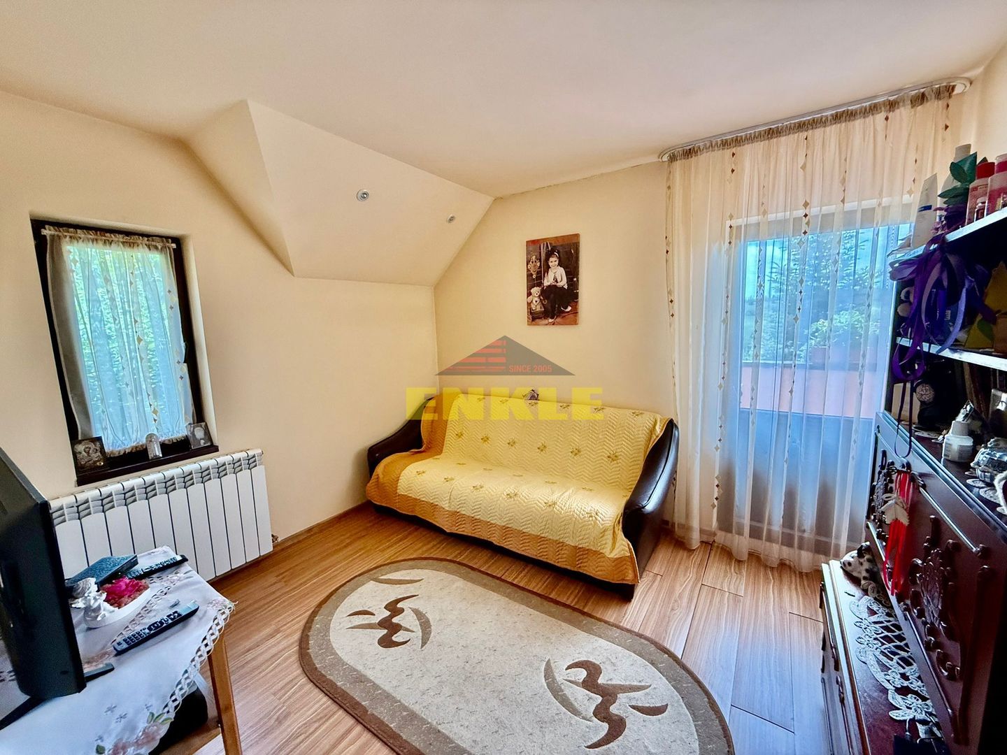De vanzare casa P+M, 900 mp teren, zona Baisa - Poză 5