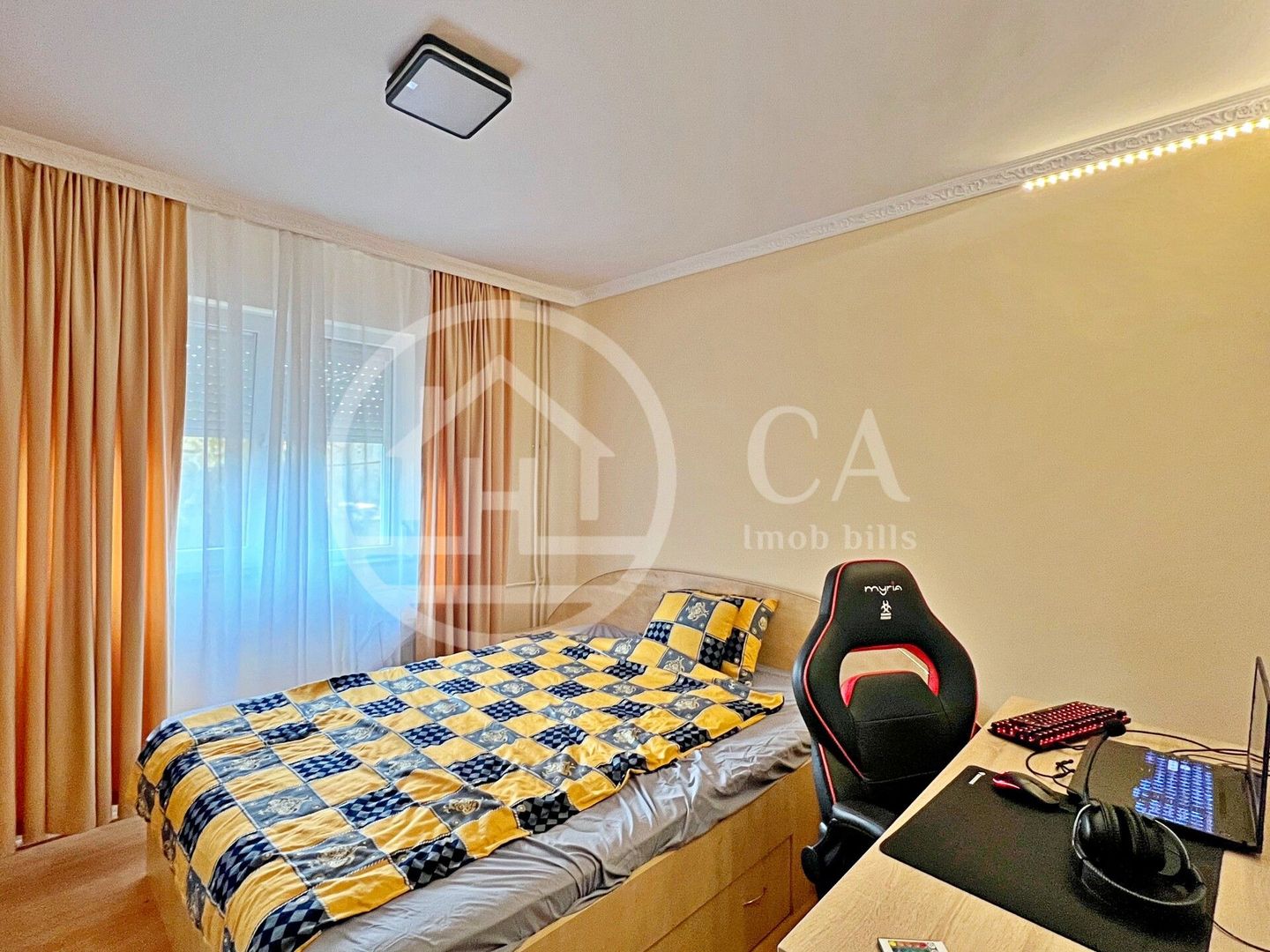 Apartament cu 4 camere de vânzare in zona Nufărul, Oradea - Poză 7