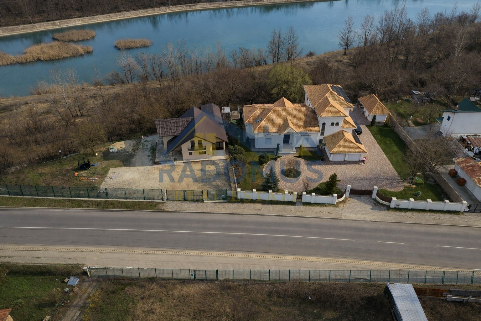 Oportunitate de investiție în Vălenii de Munte - Poză 7