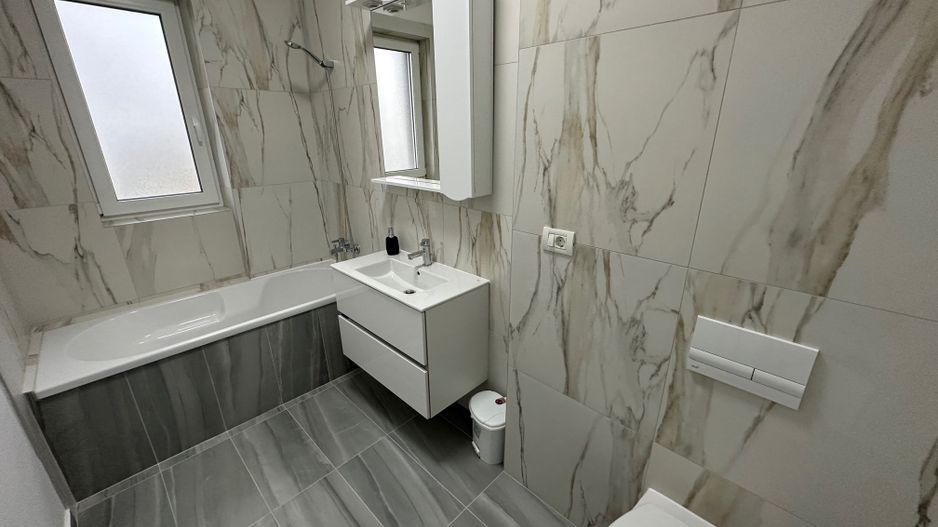 Apartament 3 camere  la prima inchiriere - Poză 14