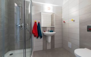 Apartament cu 3 camere *103mpc* // Petrom City - Sisesti - Poză 9