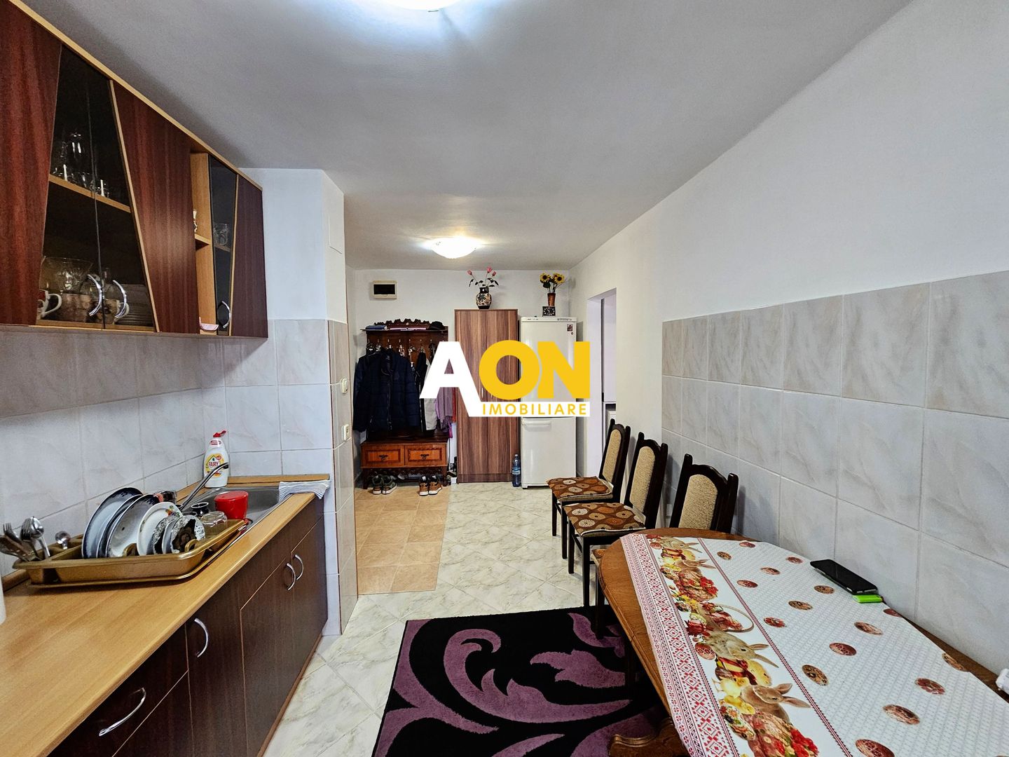 Apartament 2 camere, etaj 3,  mobilat utilat, zona Kaufland Cetate - Poză 5