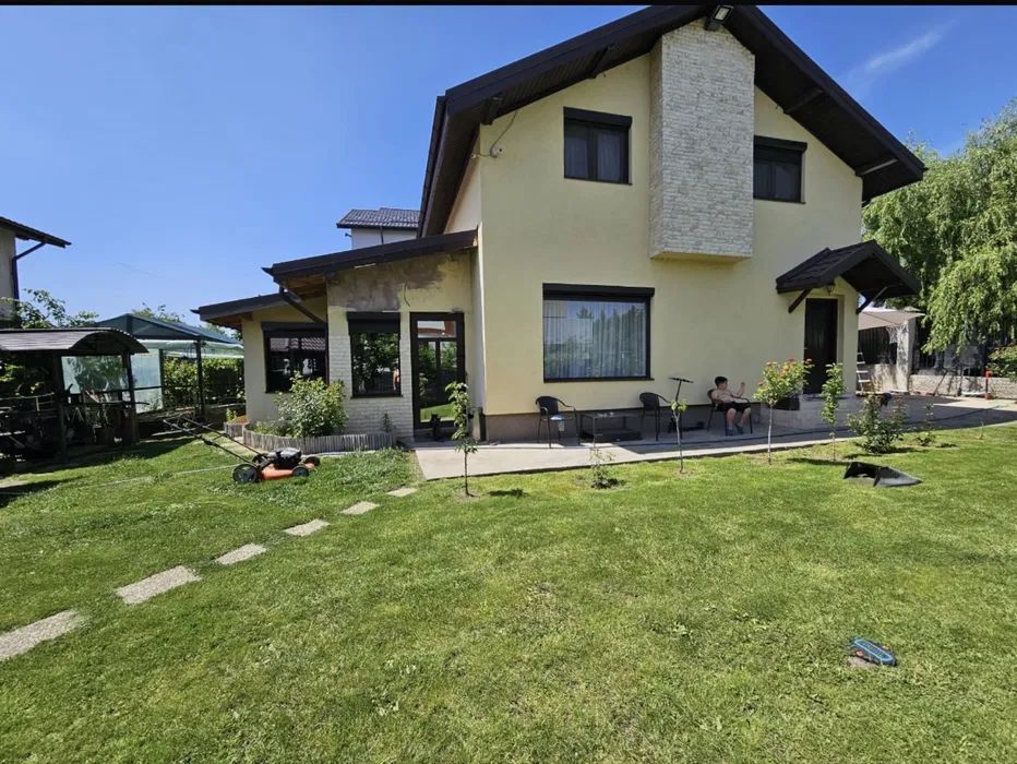 VILA MODERNA | PANOURI FOTOVOLTAICE | GARAJ - Poză 2