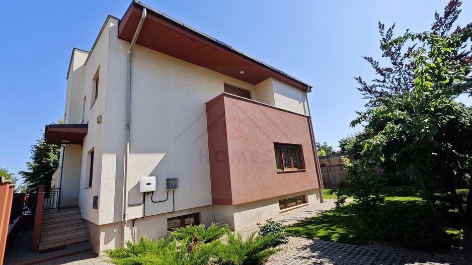 Casa spatioasa. Pretabil si pt. clinica, invatamant, camin varstnici. - Poză 42