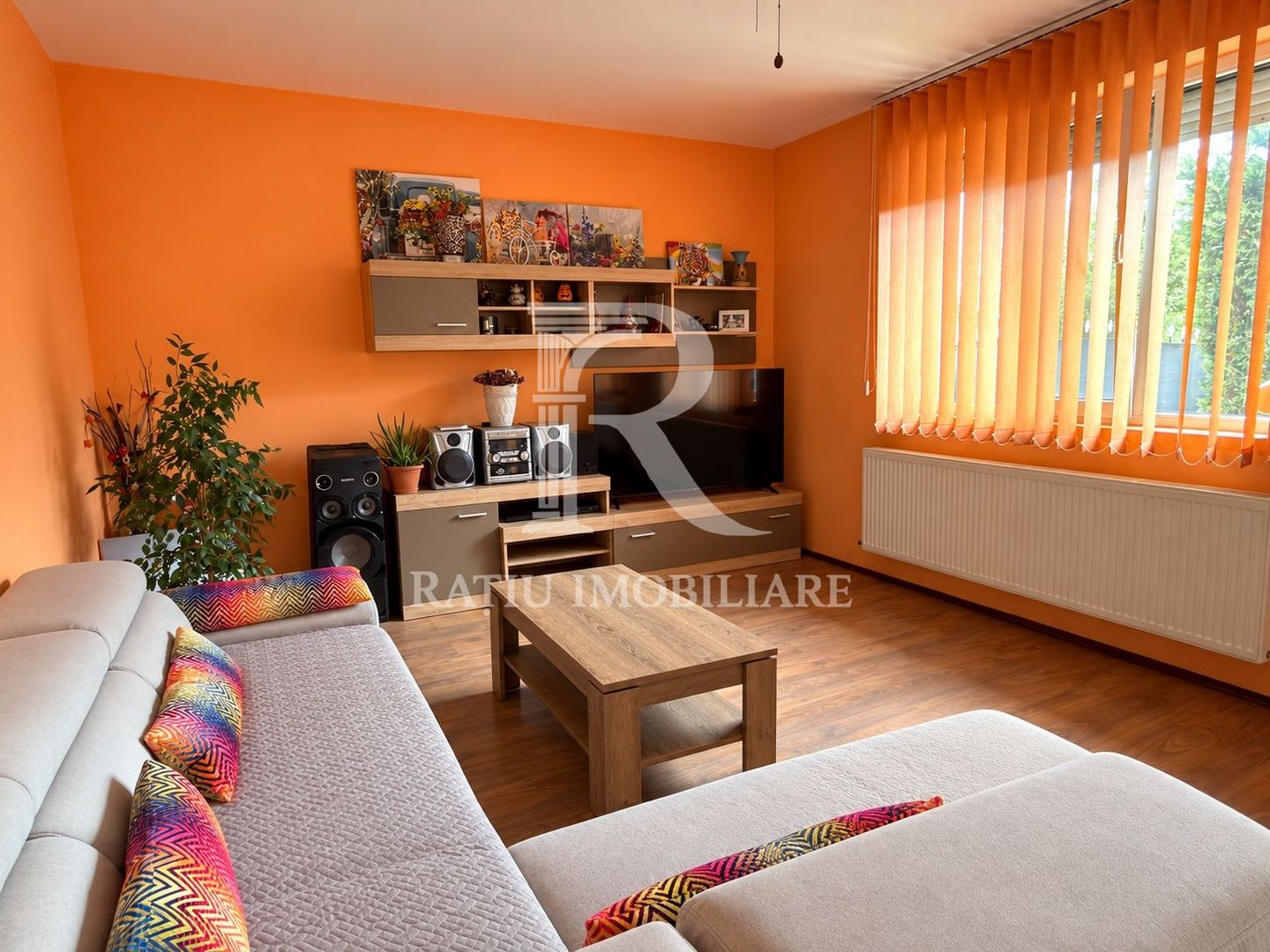 Casa independent energetic | Curte mare | Biharia | Oradea - Poză 1