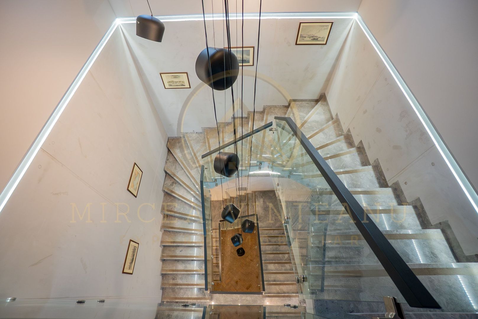 Vilă istorică de vânzare în Peninsula Constanța - Poză 14