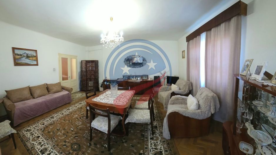 Casă tip duplex de vânzare – 217 mp, teren 897 mp, zona centrală Luduș - Poză 6