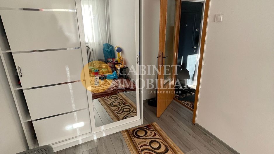 PODU ROS - 3 CAMERE - ETAJUL 1 - MOBILAT SI UTILAT - Poză 3