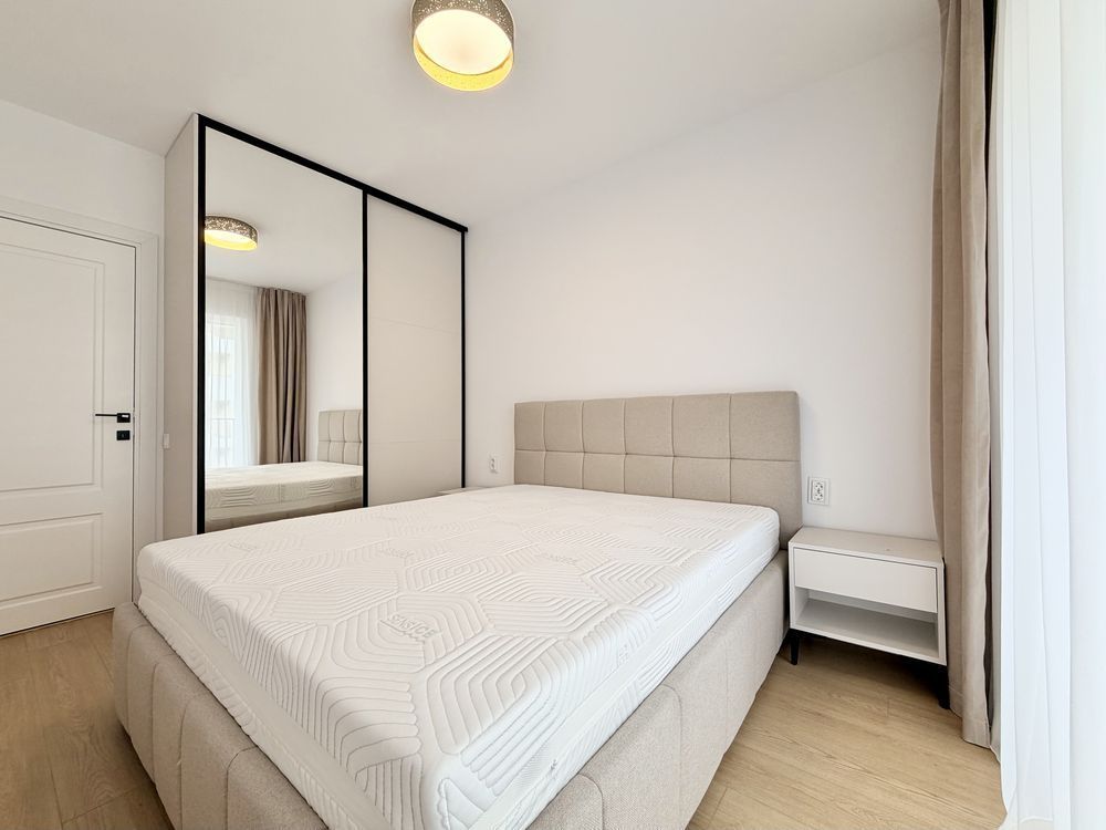 VANZARE APARTAMENT 2 CAMERE ULTRAFINISAT ZONA EROILOR - Poză 4