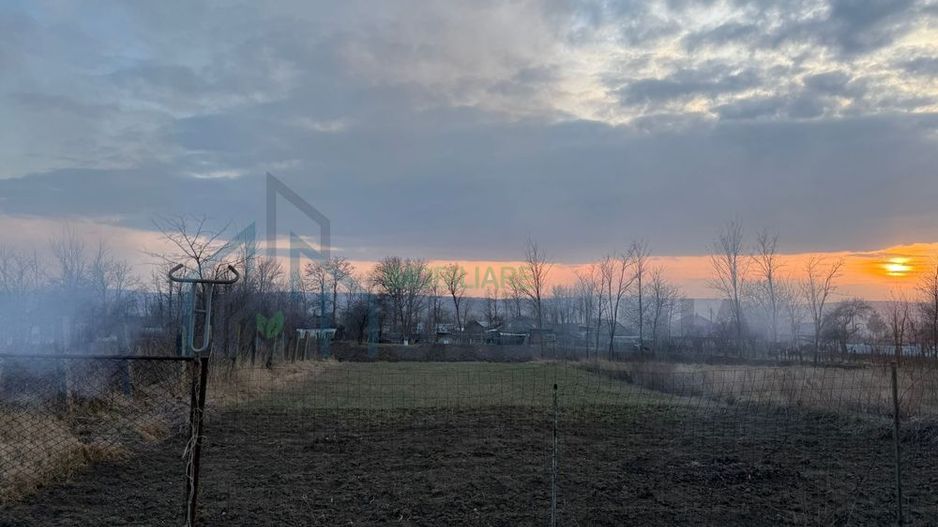 Casă de vânzare în satul Hărtoape, comuna Vânători, județul Iași - Poză 7