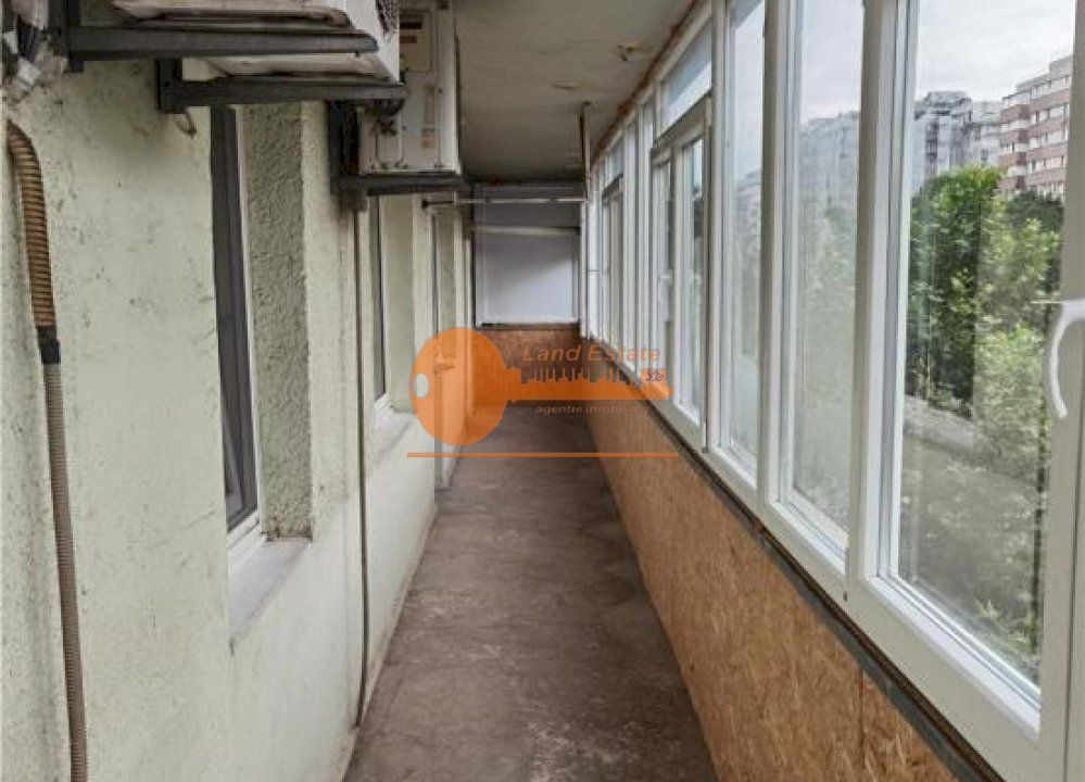 Apartament cu 3 camere in zona Gorjului (Centrala -Bloc Reabilitat) - Poză 8