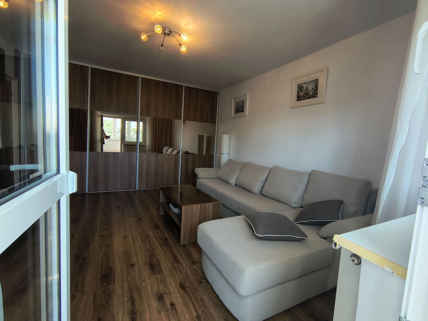 Comision 0,inchiriere garsoniera deosebita confort 1 str Radovanu , - Poză 2