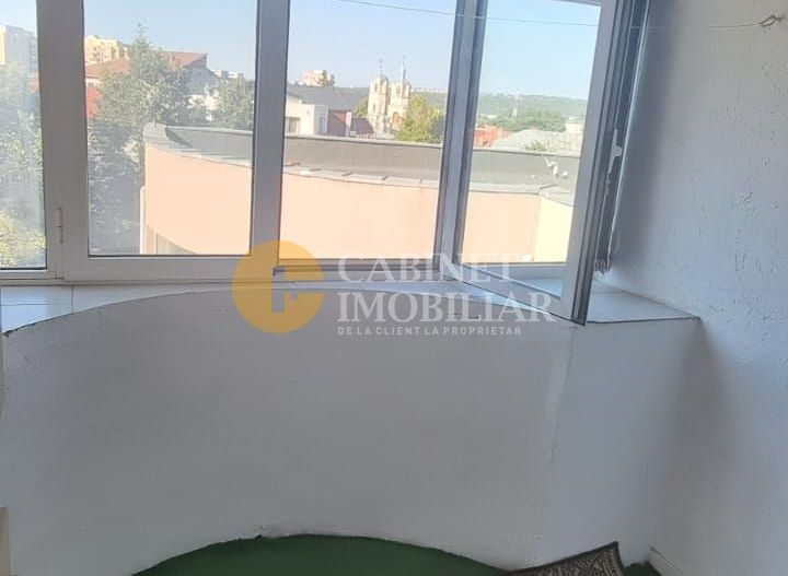 3 camere - DECOMANDAT - 70mp - Poză 4