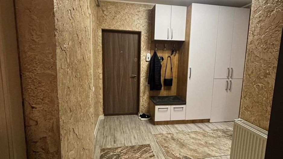 Vanzare apartament cu gradina proprie zona SPITALUL REGIONAL - Poză 3