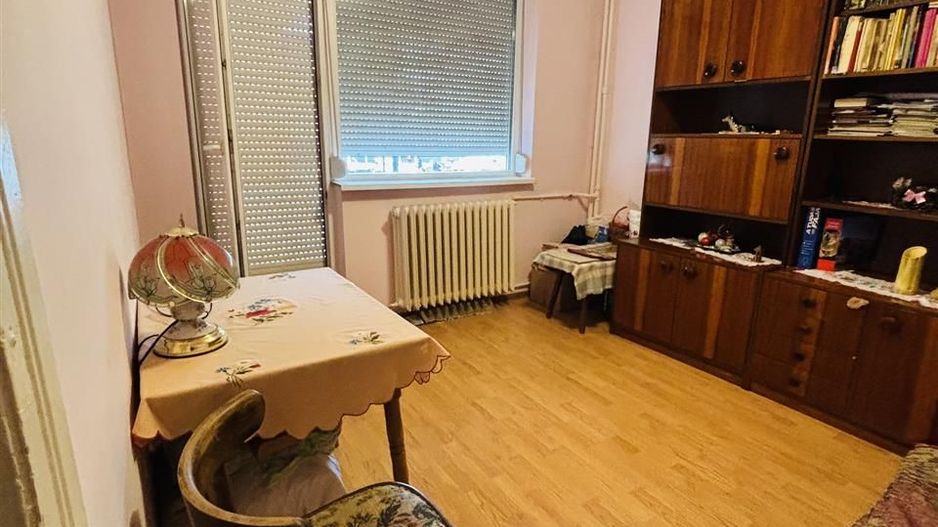 APARTAMENT CU 2 CAMERE SEMIDECOMANDAT ZONA CANTEMIR - Poză 6