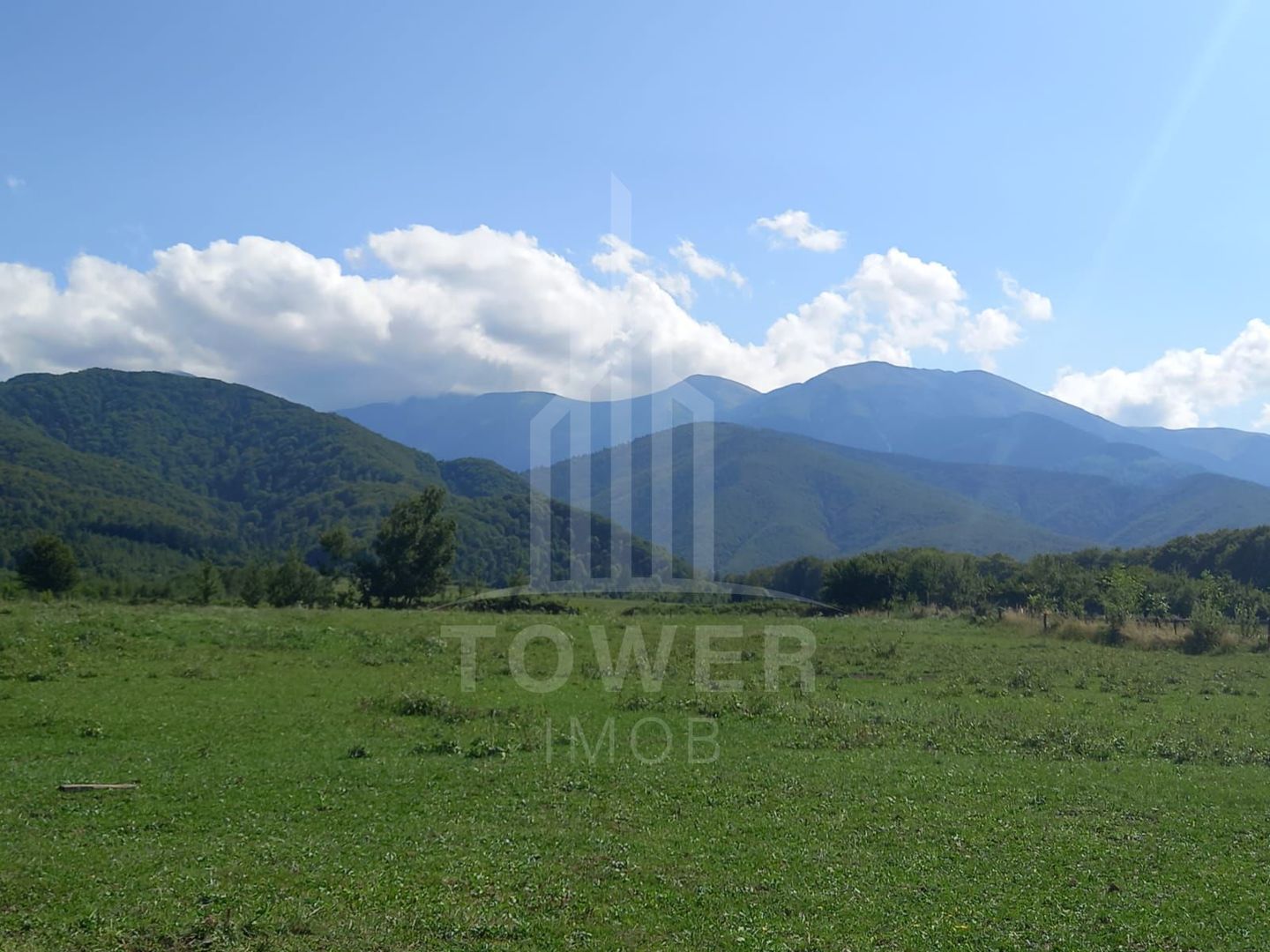 Teren intravilan de vânzare | Valea Avrigului-Porumbacu de Jos - Poză 1